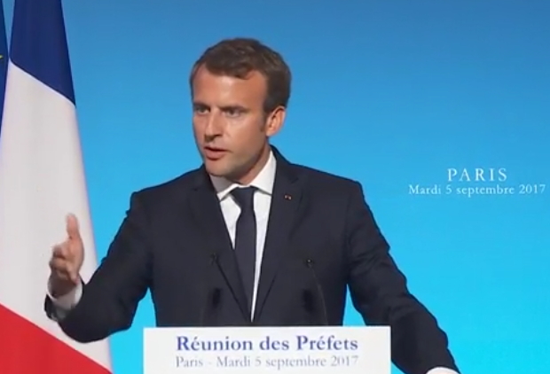 Emmanuel Macron prononce un discours devant les Préfets le 5 septembre 2017 et demande aux propriétaires de baisser leurs loyers de 5 €